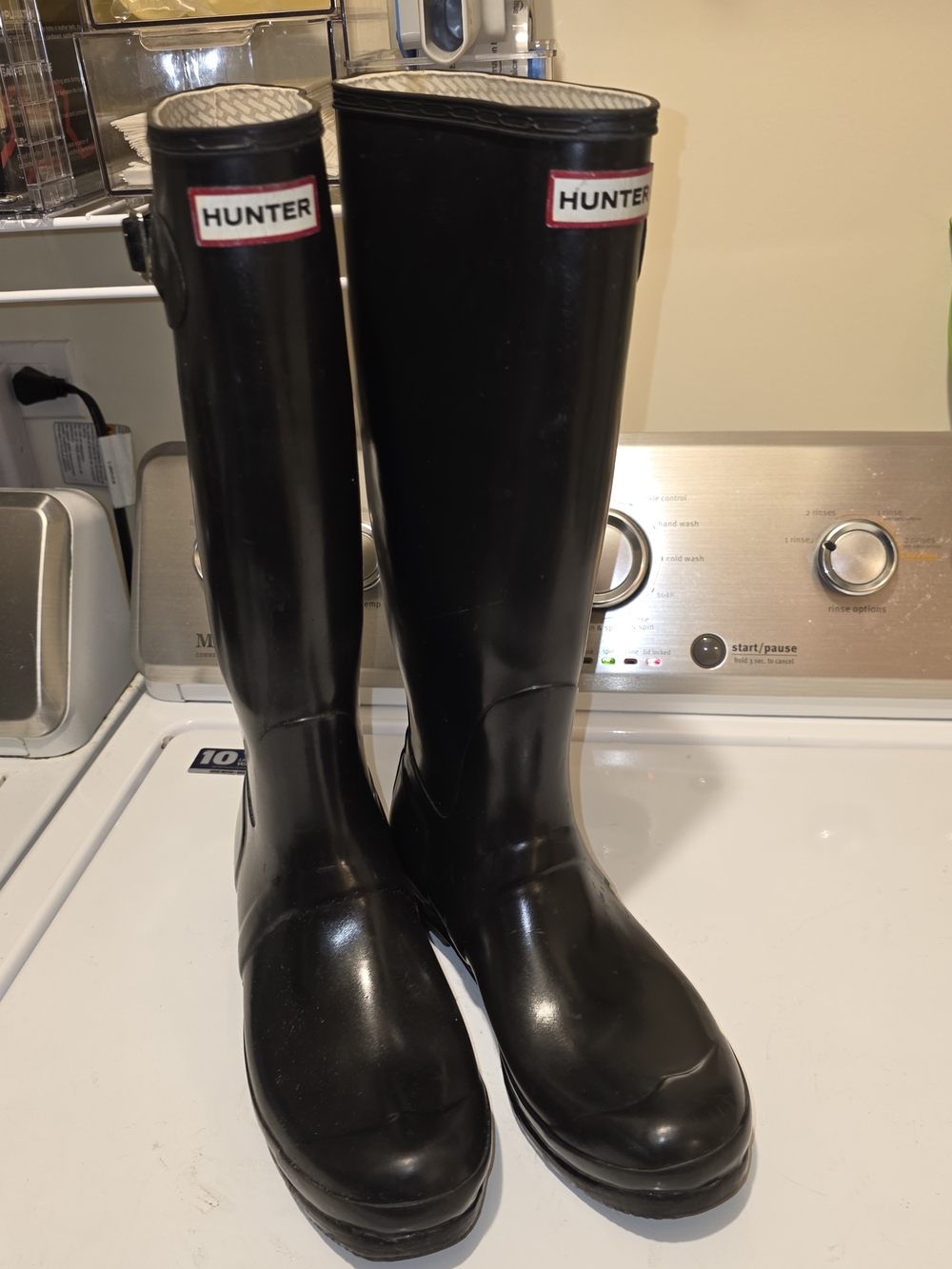 Hunter Women's Original Gloss Tall Black Rubber Rain Boots